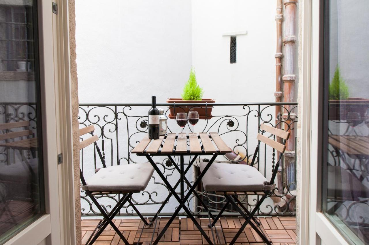 Joivy Baixa Deluxe Apartments Lisboa Oda fotoğraf